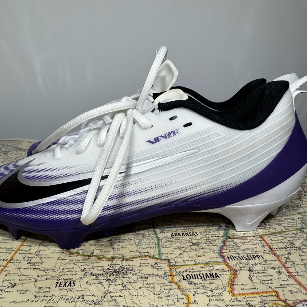 Nike Vapor Edge Pro 360 Football Cleats White Purple Black Men’s Size 8